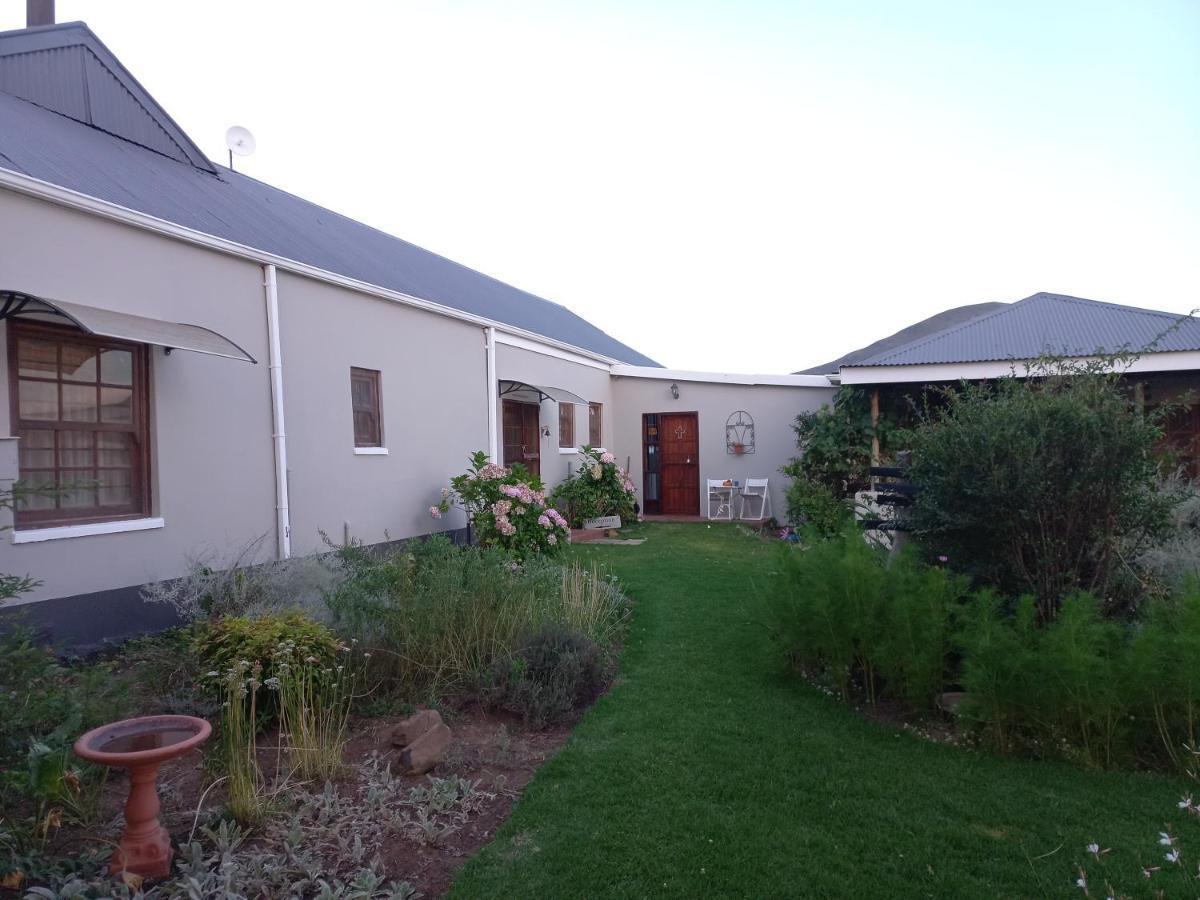 Dekotzenhof Hotel Wakkerstroom Exterior photo